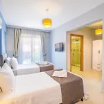 Himm Hotel *