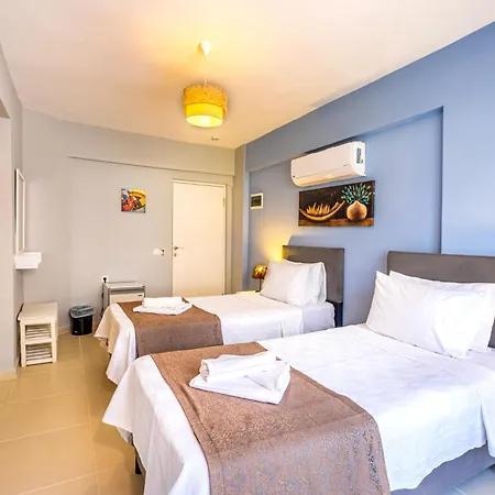 Himm Hotel *
